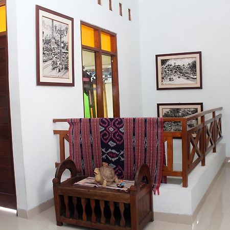 Griya Kedasih Guesthouse Джокякарта Екстериор снимка