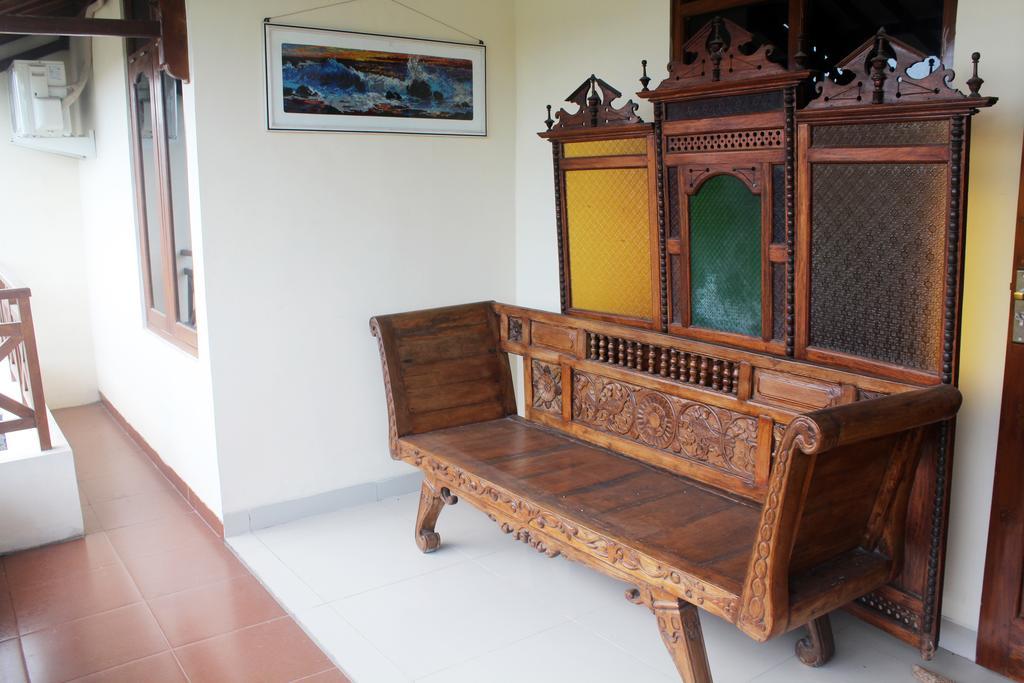Griya Kedasih Guesthouse Джокякарта Екстериор снимка